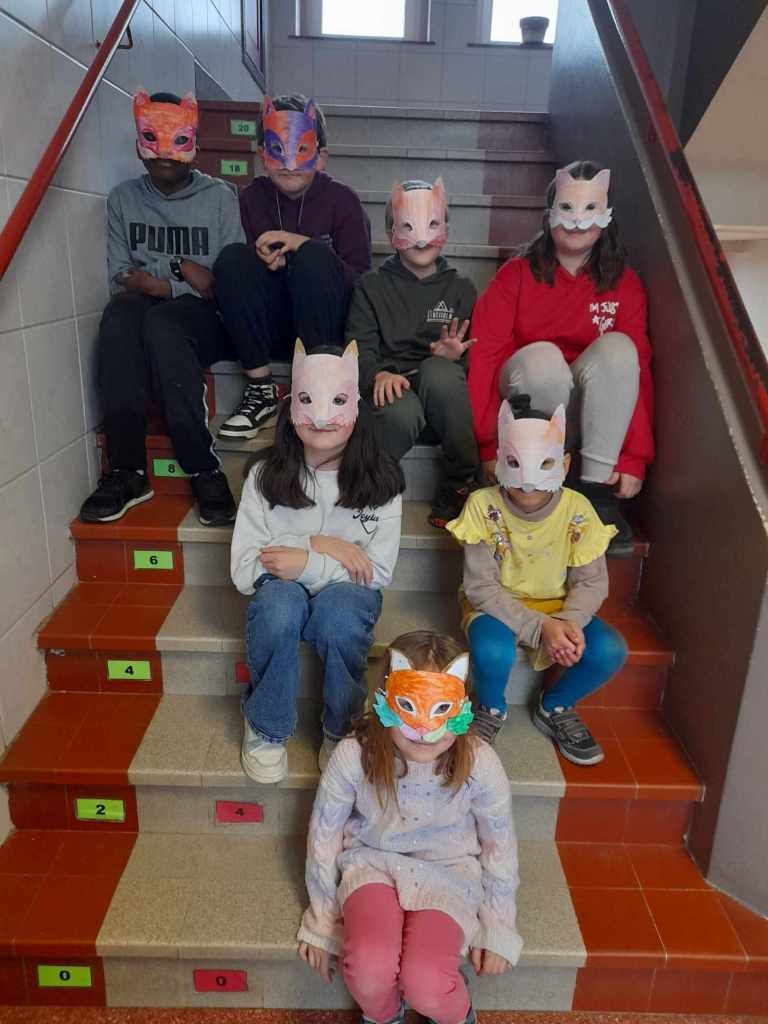 Peut être une image de 7 personnes