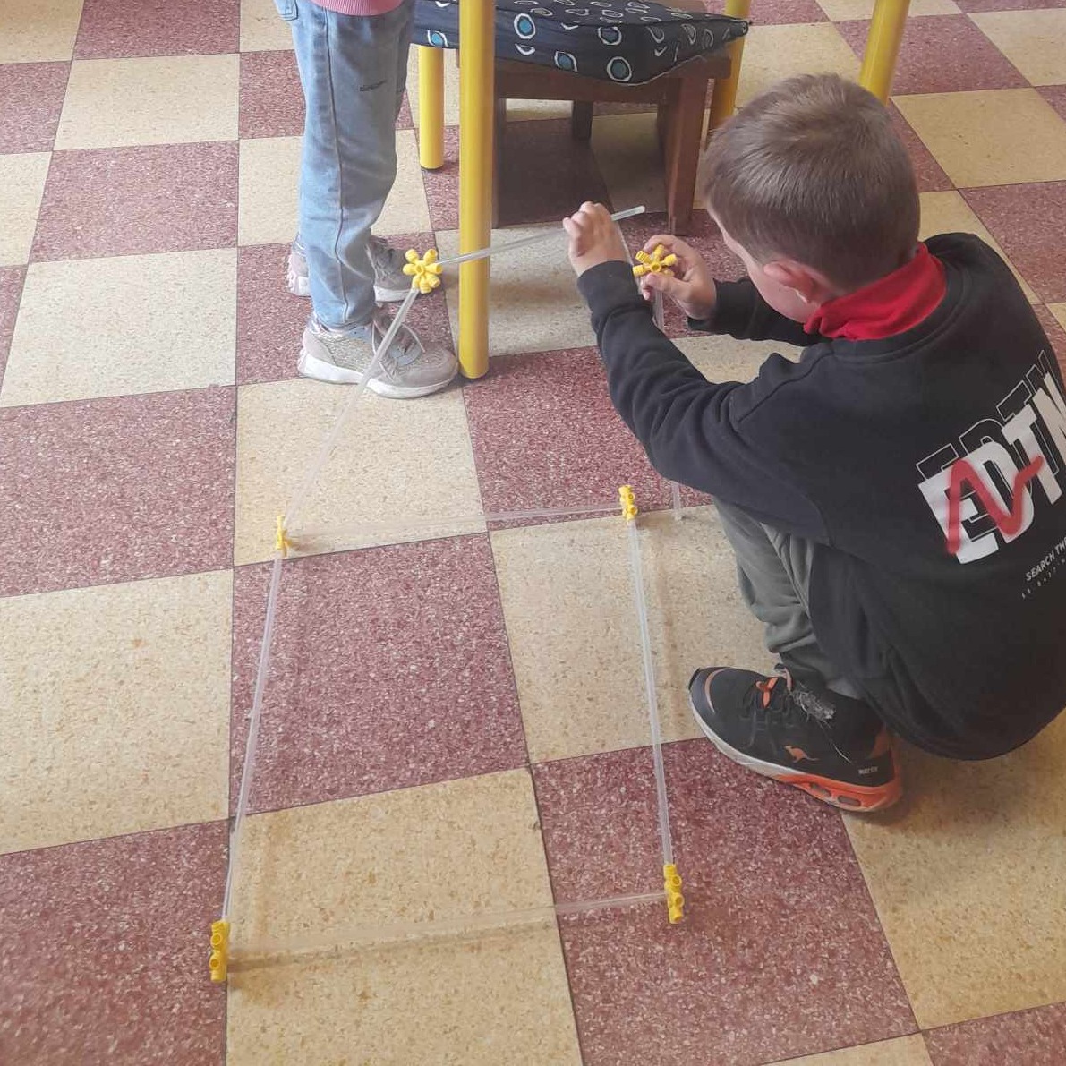 Peut être une image de 1 personne